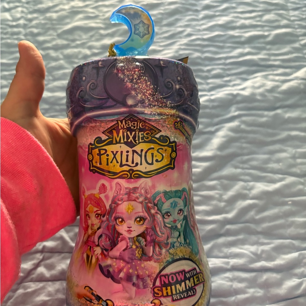 Pixlings Enchanted Doll - Picture 2 of 6